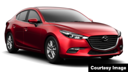 Автомобіль марки Mazda, фото ілюстративне