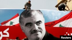 Fotografia e ish-kryeministrit të Libanit, Rafik Hariri.