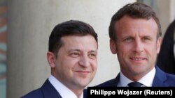 Зеленський дякує, що Франція йде пліч-о-пліч з Україною як союзник