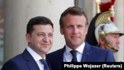 Emmanuel Macron i ukrajinski predsjednik Volodimir Zelenski u Jelisejskoj palati u Parzu, 17. juna 2019.