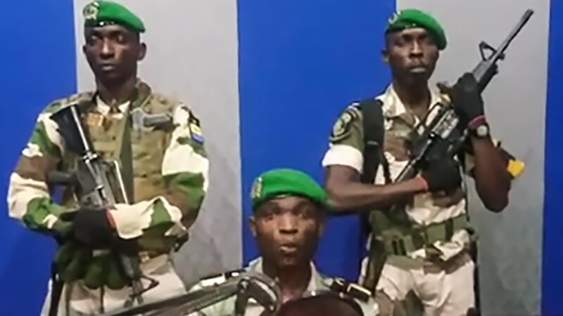 Неуспешен обид за воен удар во Габон