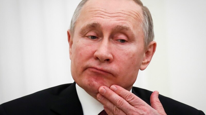 Почти 40% россиян не хотят видеть Путина президентом после 2024 года – опрос