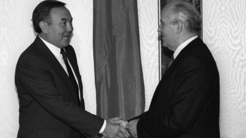 Как суверенный Казахстан пытался сохранить СССР?