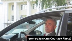 Кандидат на должность главы Республики Алтай Владимир Петров