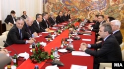 Лидерска средба кај претседателот Ѓорге Иванов