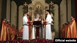 Пасхальная Литургия в Первопрестольном Святом Эчмиадзине (архив)