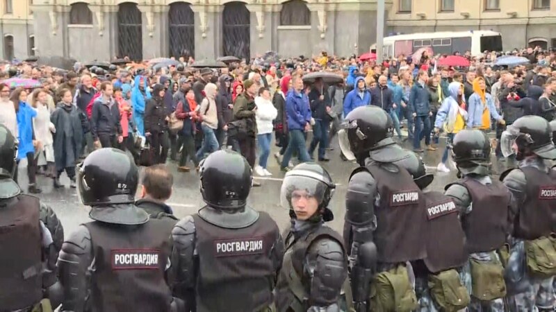 Протести на приврзаниците на опозицијата во Москва 