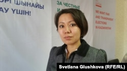 Мәслихат сайлауынан шеттетілген астаналық Аида Жексенова. Астана, 10 наурыз 2016 жыл.