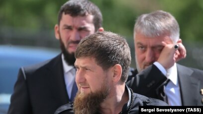 Кадыров и есть Россия". Рунет о новых угрозах чеченских властей