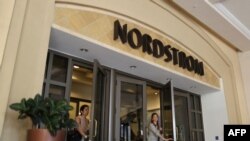 “Nordstrom” je peti trgovinski lanac koji je prestao da prodaje proizvode Ivanke Tramp