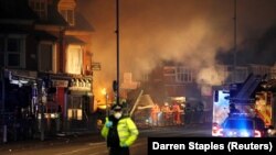 Поліція і рятувальники на місці вибуху в Лестері, Велика Британія, 25 лютого 2018 року