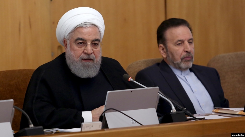به گفته حسن روحانی، ۶۰ میلیون نفر در ایران تحت فشار هستند و از یارانه جدید بهره‌مند می‌شوند