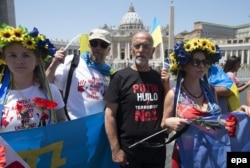 Украінцы пратэстуюць супраць візыту Ўладзіміра Пуціна ў Ватыкан, 10 чэрвеня 2015