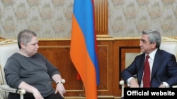 Встреча президента Армении Сержа Саргсяна с заместителем госсекретаря США по вопросам Европы и Евразии Тиной Кейденау, Ереван, 29 апреля 2011 г.