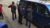 Бердинських про затримання в Мінську: журналістів відпустили, 10 людей утримує міліція