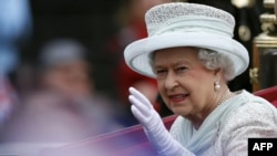 Elizabeth II