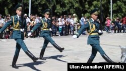 Ала-Тоо аянтындагы Эгемендик күнүнө арналган майрам