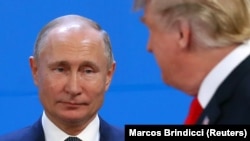 Президенты США и России - Дональд Трамп и Владимир Путин