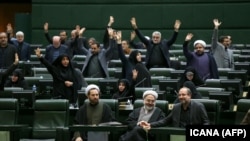 Депутати іранського парламенту проголосували за закон одностайно