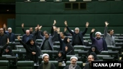 Пратеници во Иранскиот парламент