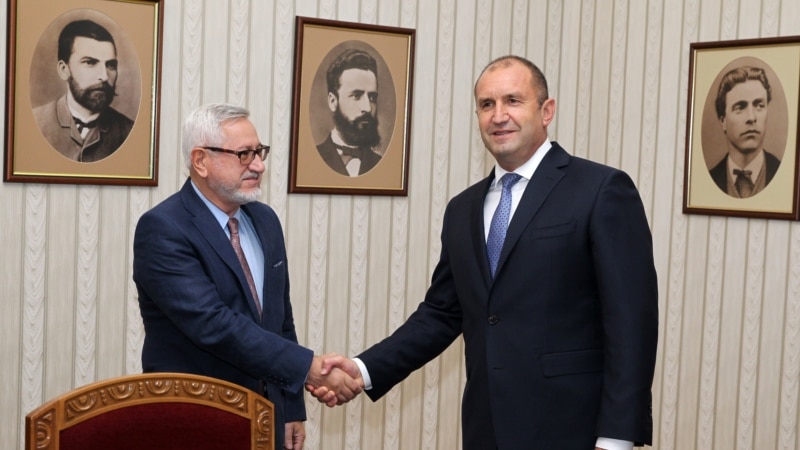 Радев: Следниот месец клучен за односите меѓу Бугарија и Северна Македонија 