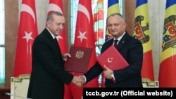 Președintele turc Recep Tayyip Erdogan și cel al Moldovei, Igor Dodon 