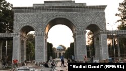 Реконструкция парка имени Айни в Душанбе