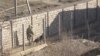 Баткен: Государство выкупает дома на границе