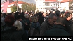 Протест на родители на ученици во Кичево поради тоа што нема греење во училиштата.