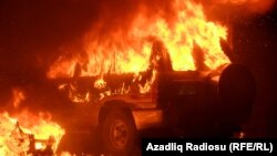 Азербайджан – Подожженный автомобиль в Исмаиллы, 24 января 2013 г. 