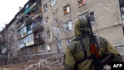 Боевик группировки «ДНР» в Макеевке. Февраль 2015 года