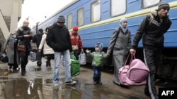 Родина кримських татар прибула з Сімферополя до Львова, 7 березня 2014 року