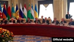 Заседание Совета министров иностранных дел СНГ в Бишкеке. 3 апреля 2015 года.