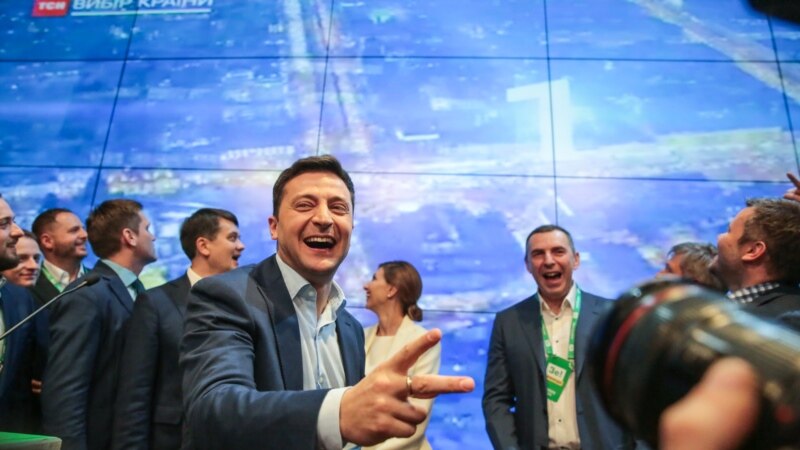 Зеленскийдин штабы Януковичтин куттуктоосун четке какты
