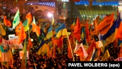 Майдан -2004 або Помаранчева революція. Київ. Україна, 27 листопада 2004 року