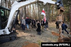 Ніна Багінська в Куропатах 5 квітня 2019 року. Фото: svaboda.org (RFE/RL)