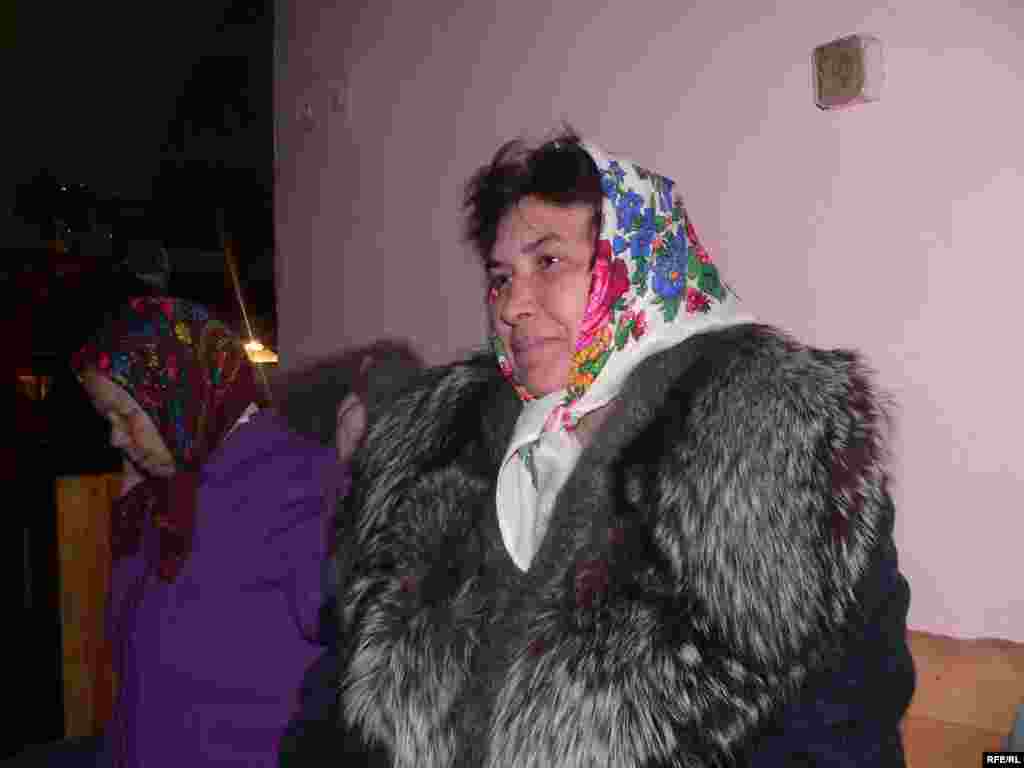 “Анастия-Начтук мин. Питрәч районы Янсуар авылыннан. Без соңгы елларда гына монда йөри башладык. Бу бәйрәмдә менә, миңа фатир бирсен иде, дип дога кылачакмын”.