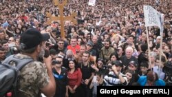 Protest leader Nikol Pashinian addresses a rally in his hometown of Ijevan on April 28.