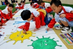 Детский рисунок на тему борьбы с коронавирусом, Китай