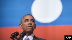 Barak Obama tokom posete Laosu