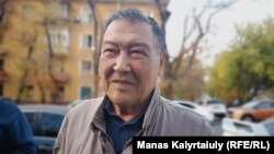 Оппозициялық саясаткер Балташ Тұрсымбаев. Алматы, 1 қараша 2019 жыл.