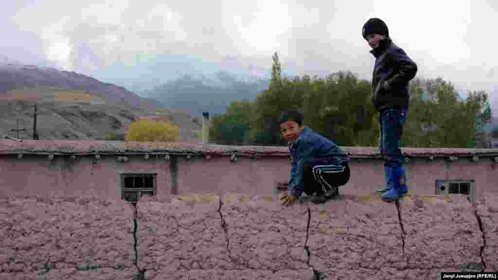 Children, like most of the grown-ups, speak only Kyrgyz. They attend an elementary school built recently. From the age of 10, they go to a secondary school in a village called Mök, 5 kilometers down the road. Some ride donkeys to get there.