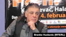 Aki Rahimovski uoči koncerta u Kragujevcu u Srbiji januara 2012. godine