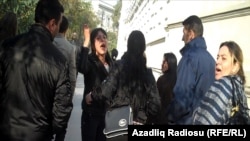 Bakıda tikinti şirkəti qarşısında etiraz, 10 noyabr 2010