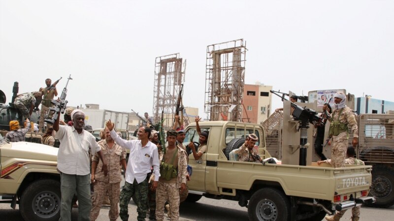  جدایی طلبان جنوب یمن به عربستان: حزب اصلاح را کنار نگذارید، جنگ  را می‌بازید