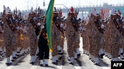 Իրան - Իսլամական հեղափոխության պահապանների կորպուսի զինծառայողները Թեհրանում զորահանդեսի ժամանակ, արխիվ