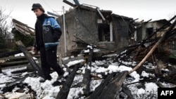 Зруйнований внаслідок бойових дій будинок. Донецьк. 9 грудня 2014 року