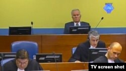 Ratko Mladić u sudnici Haškog tribunala, 9. srpanj 2012.