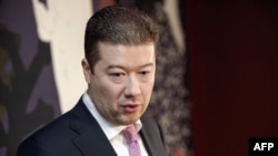 Czech politician Tomio Okamura has called on Czechs to walk dogs and pigs -- both of which are regarded as unclean in Islam -- past the country's mosques. 