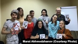 Калининградта яшь автор Евгения Сехимбаева китабын тәкъдим итү